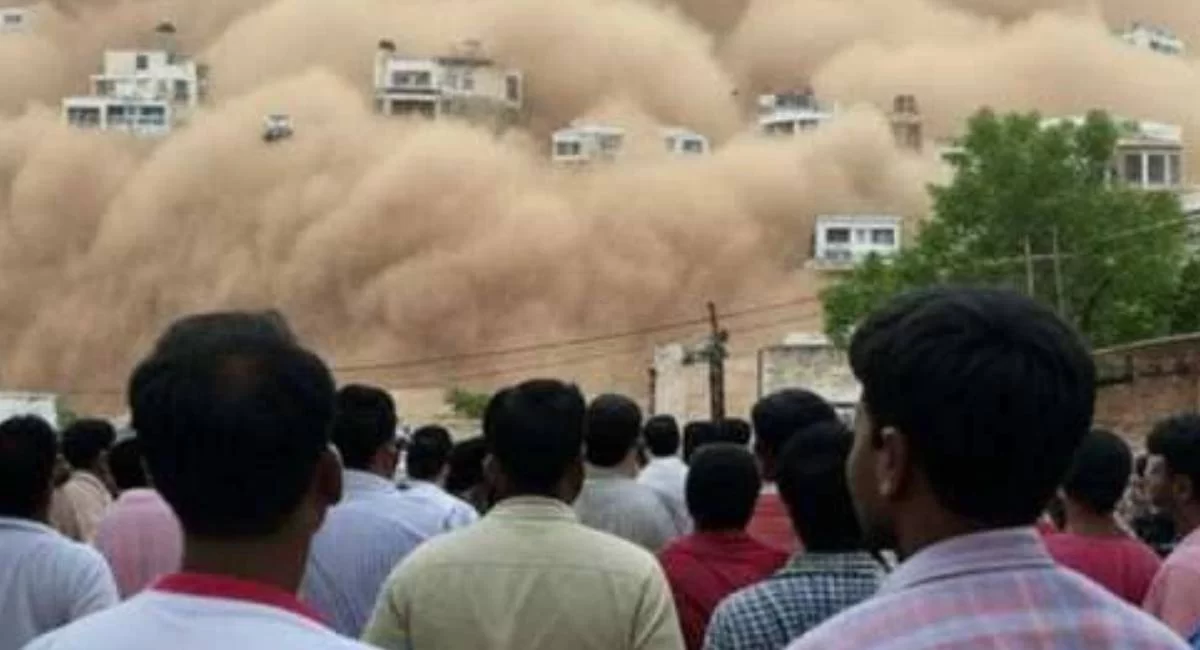 Pakistan Dust