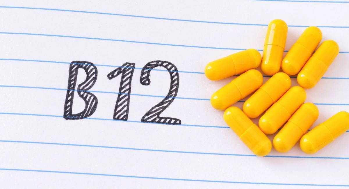 रात में दूध के साथ खाएं ये 3 चीजें, Vitamin B12 Deficiency ऐसे हो जाएगी गायब – डॉक्टर भी रह गए हैरान